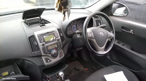 This is Actual photo of  fits 2007~ 2012 Hyundai i30