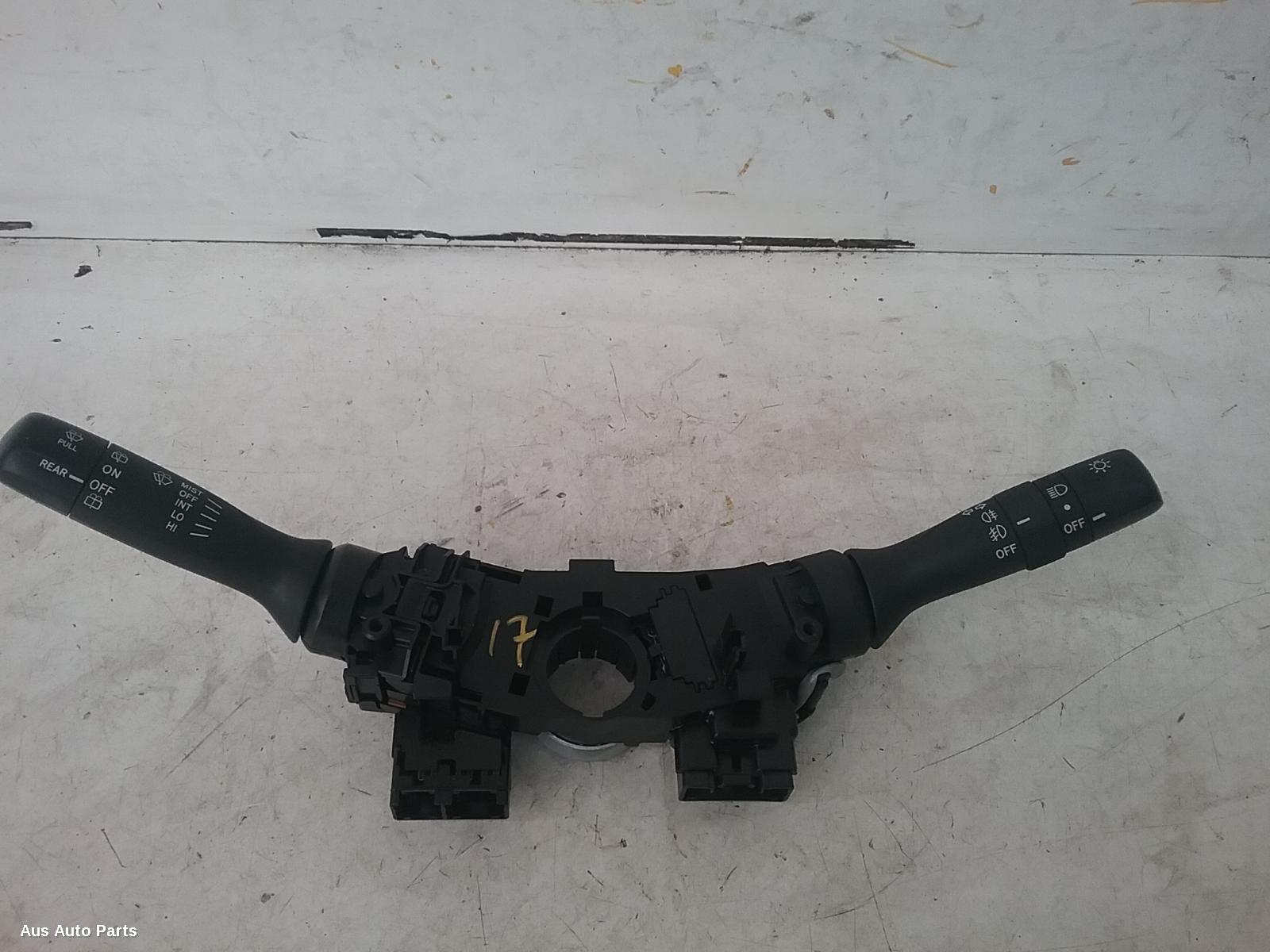 72264, Used combination switch for 2008 yaris wiper switch, hatch