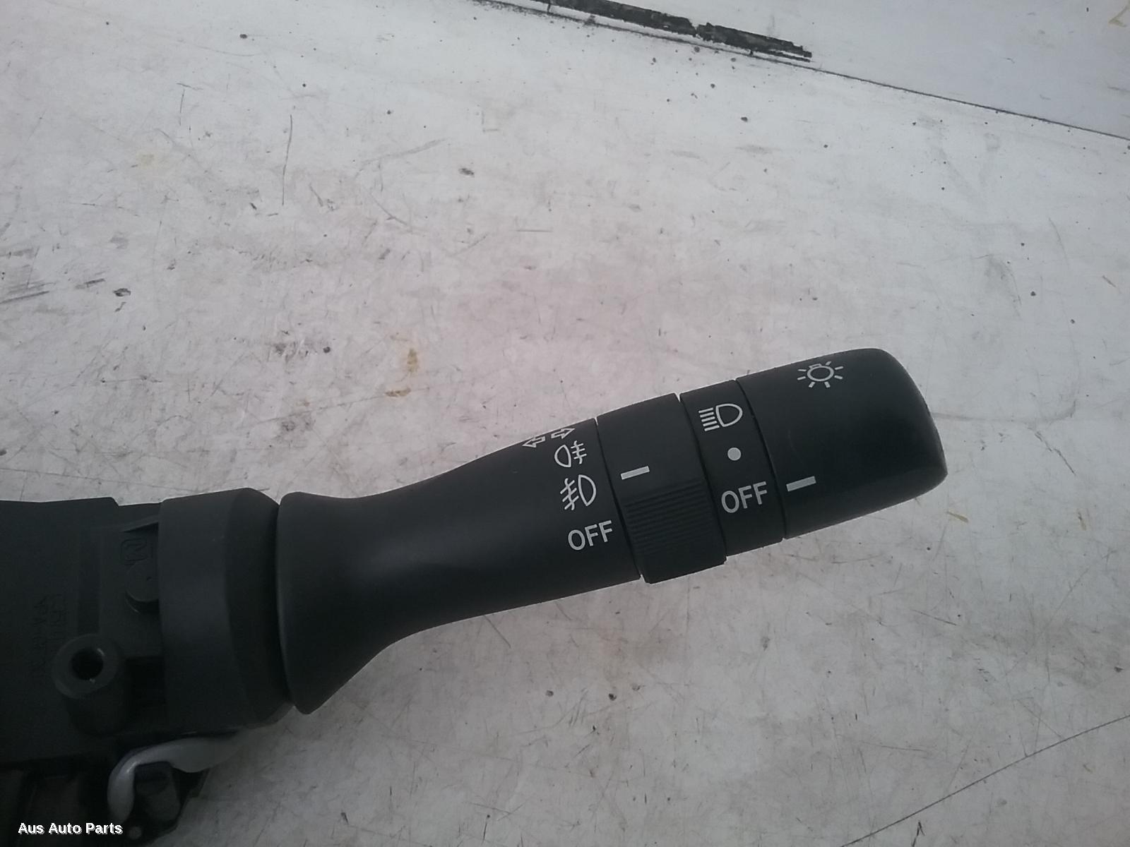 72264, Used combination switch for 2008 yaris wiper switch, hatch