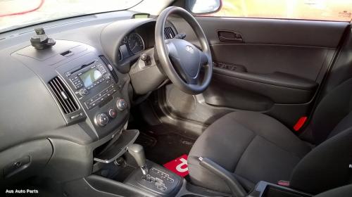 This is Actual photo of  fits 2007~ 2012 Hyundai i30