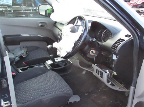 This is Actual photo of  fits 2009~ 2015 Mitsubishi triton