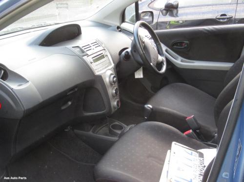 This is Actual photo of  fits 2005~ 2011 Toyota yaris