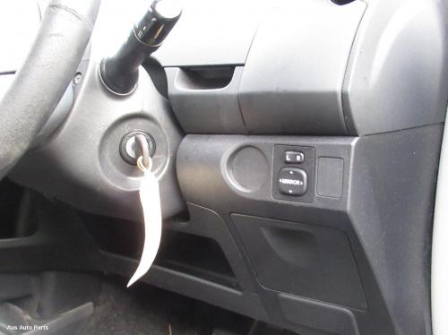 This is Actual photo of  fits 2005~ 2011 Toyota yaris