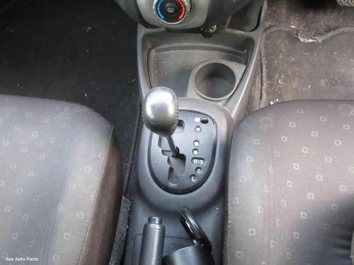 This is Actual photo of  fits 2005~ 2011 Toyota yaris