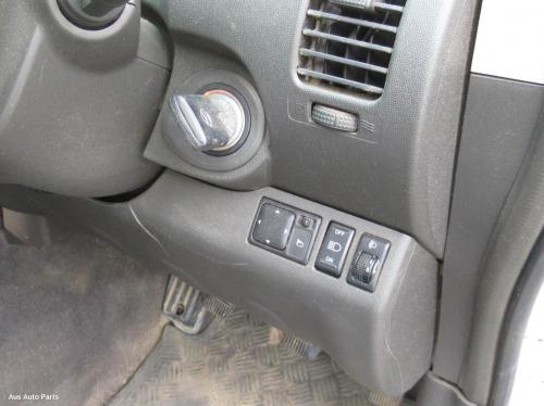 This is Actual photo of  fits 2005~ 2015 Nissan navara