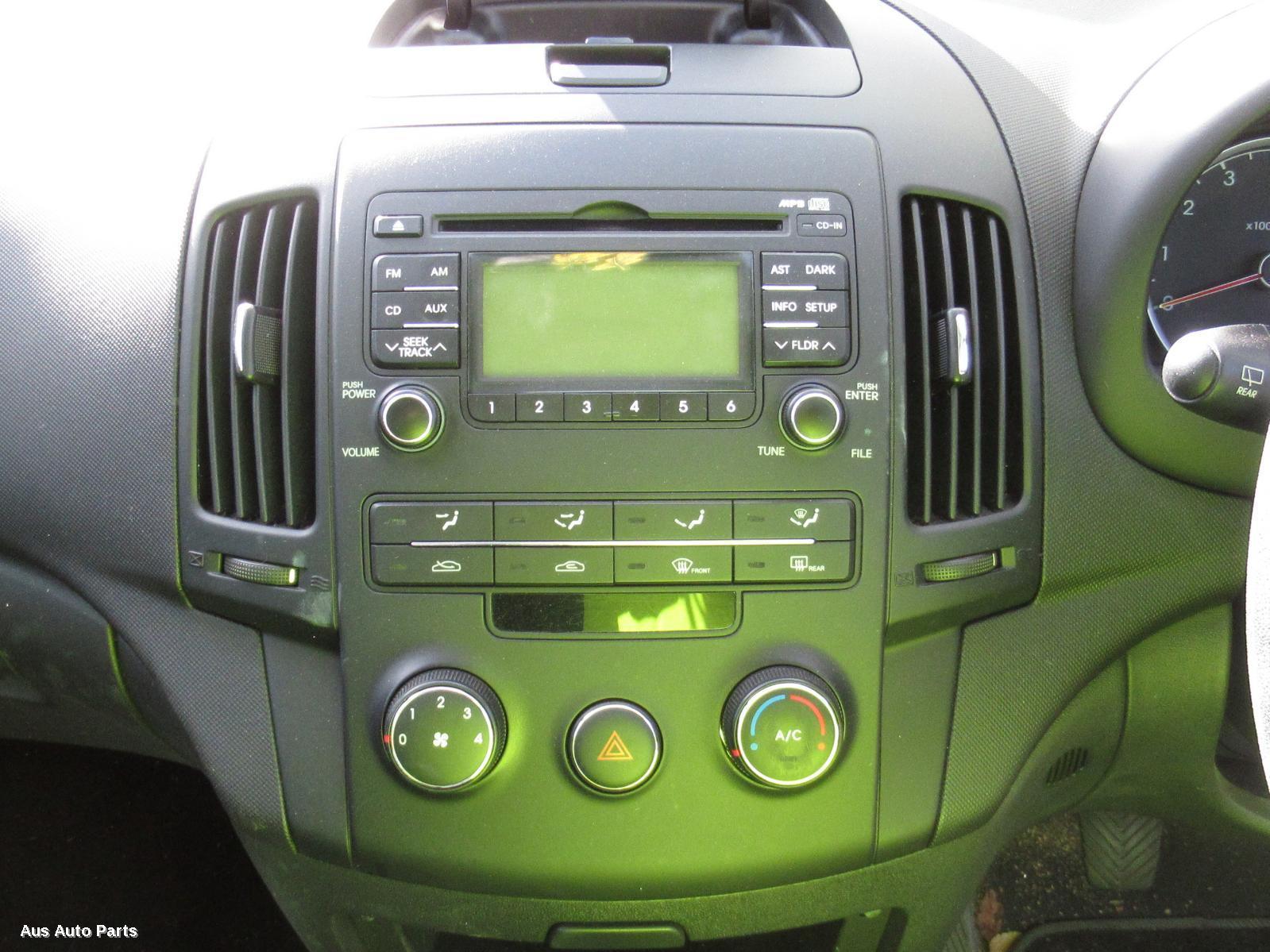 I30 Stereo/head Unit 2007-2012 mp3/wma/aux/cd player,non bluetooth type,single disc player,fd,09/07-04/12 00003507 #81281