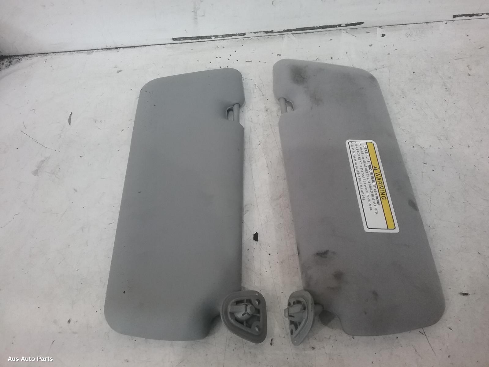 Camry Sunvisor 1997-2002 sk20,rh side,08/97-08/02 00003522 #81304