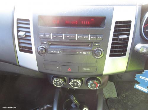 This is Actual photo of  fits 2009~ 2012 Mitsubishi outlander