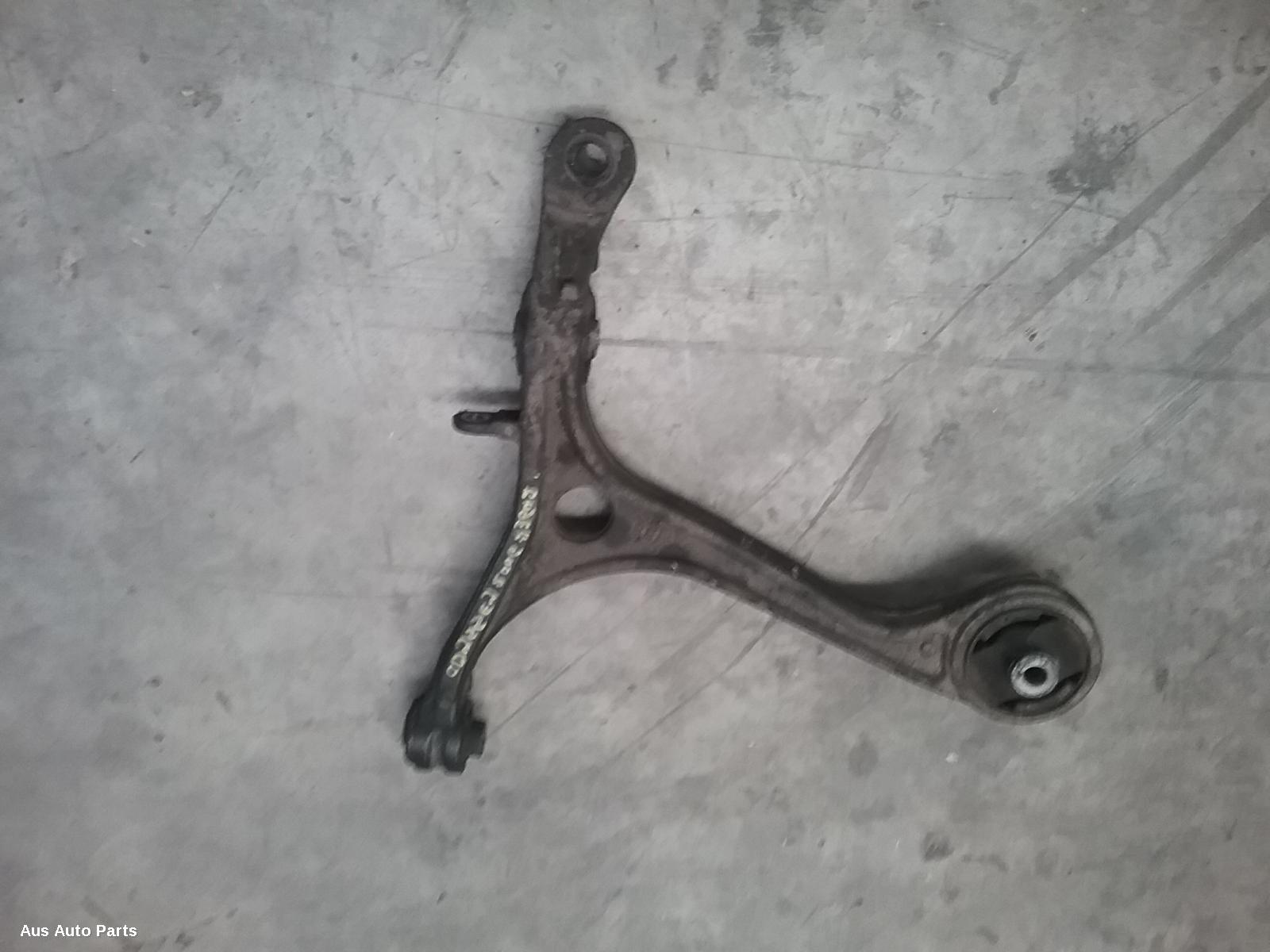 82827, Used control arm lower front right for 2006 odyssey rb1, 07/04