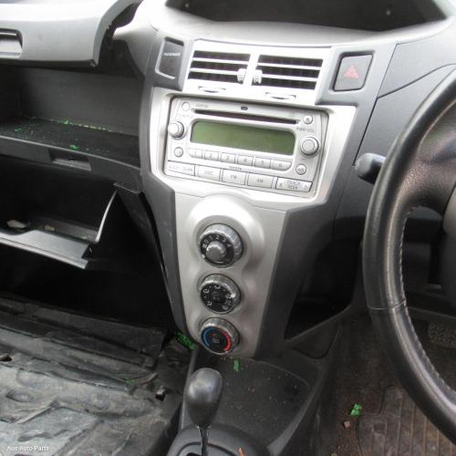 This is Actual photo of  fits 2005~ 2011 Toyota yaris