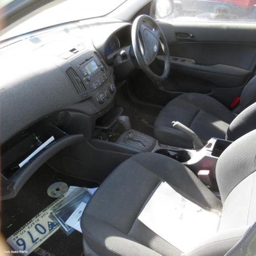 This is Actual photo of  fits 2007~ 2012 Hyundai i30