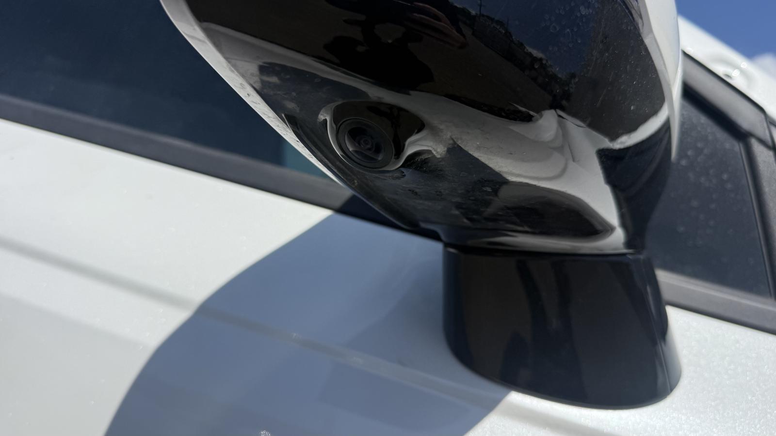 View Auto part Right Rear Trailing Arm Kia Carnival/grand Carnival 2023