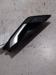 View Auto part Door Handle Audi Q2 2018