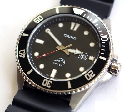 CASIO MENS DIVERS MDV106-1AV MDV106-1AVCF 200M MARINE DOLPHIN