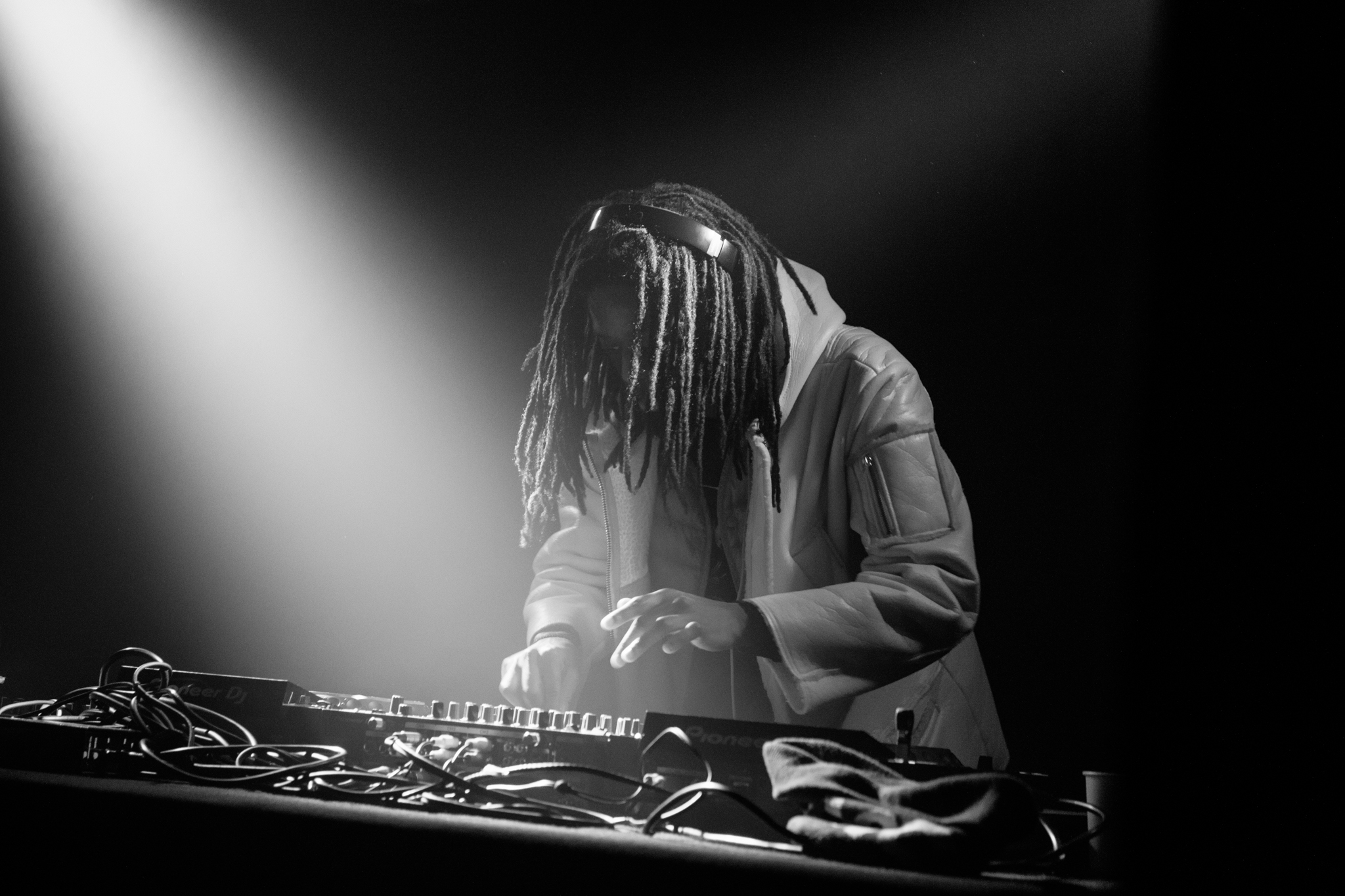 Jesse James Solomon - Omeara SE1 1TE | SAVETONIGHT