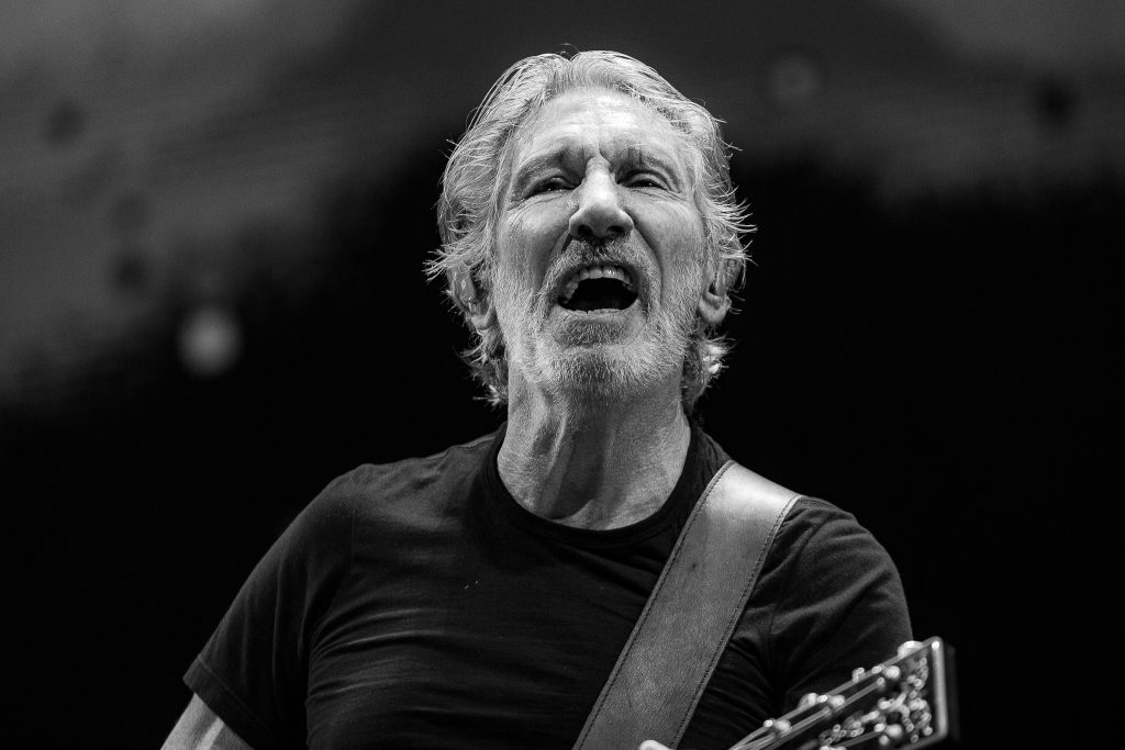 Mitch Lowe Photo - Roger Waters - Brisbane Ent Centre-36
