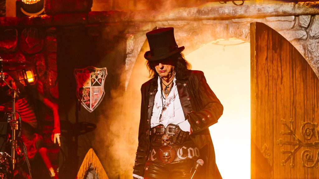 200218 Alice Cooper - Mitch Lowe Photo-6120