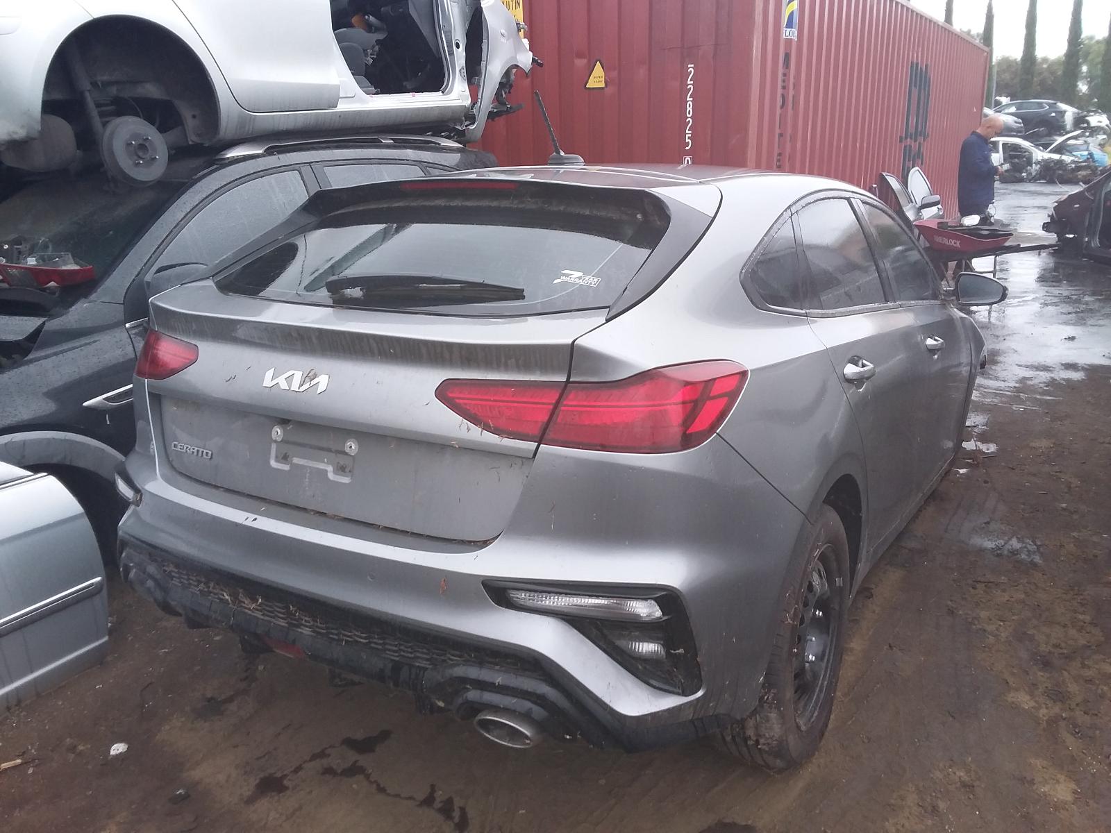 View Auto part Radio/Cd/Dvd/Sat/Tv Kia Cerato 2021