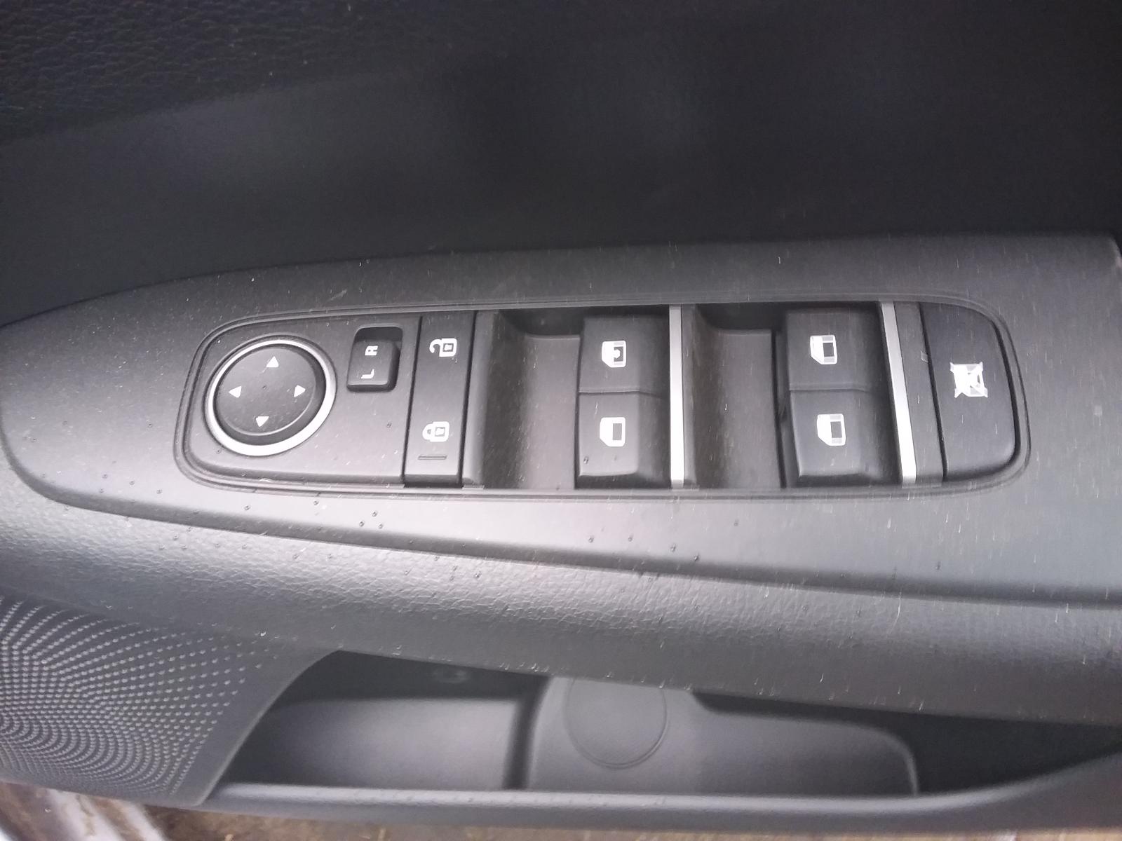 View Auto part Radio/Cd/Dvd/Sat/Tv Kia Cerato 2021