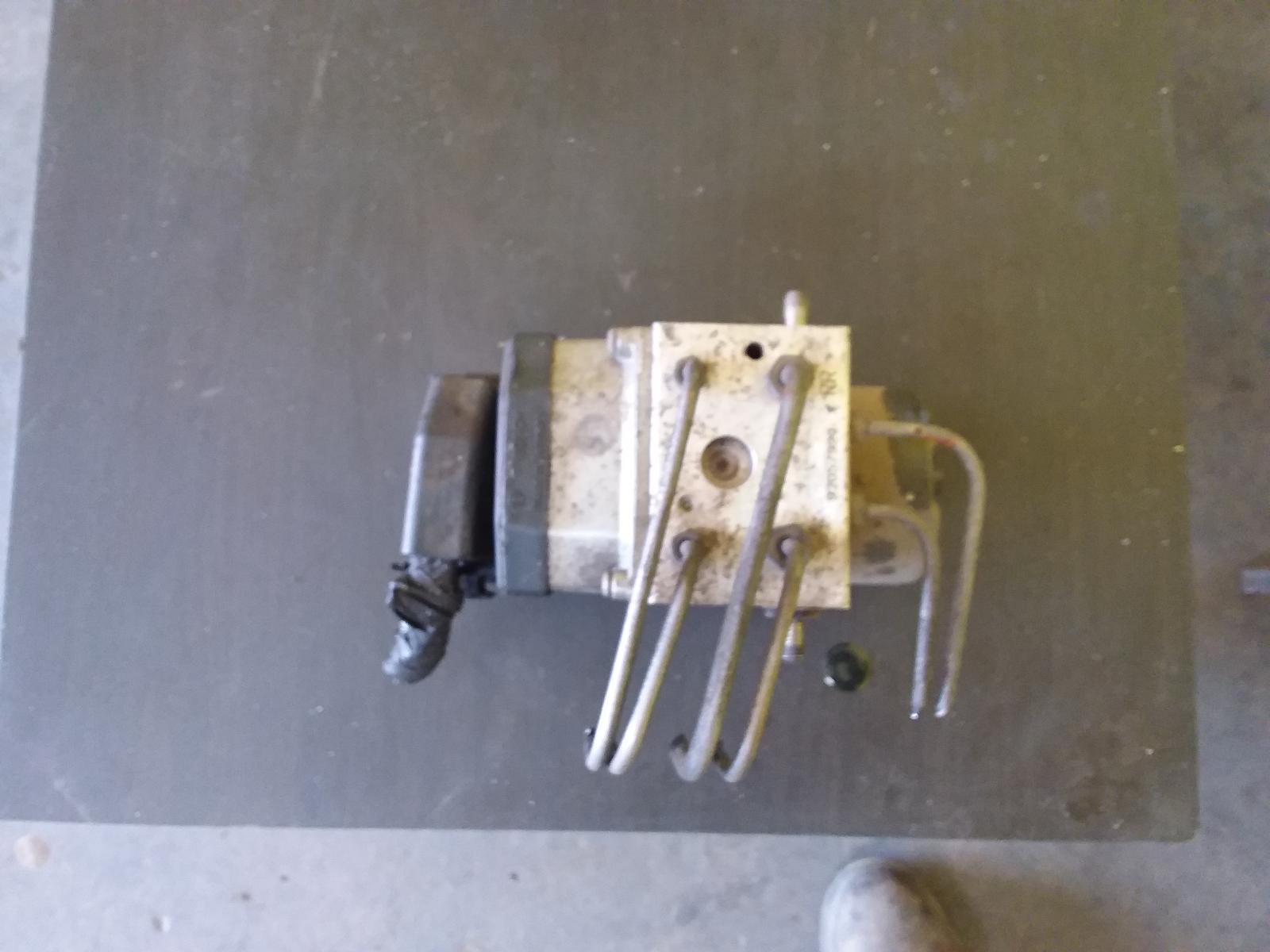 Vx Commodore Abs Module Abs Pump/Modulator Commodore Holden 2002