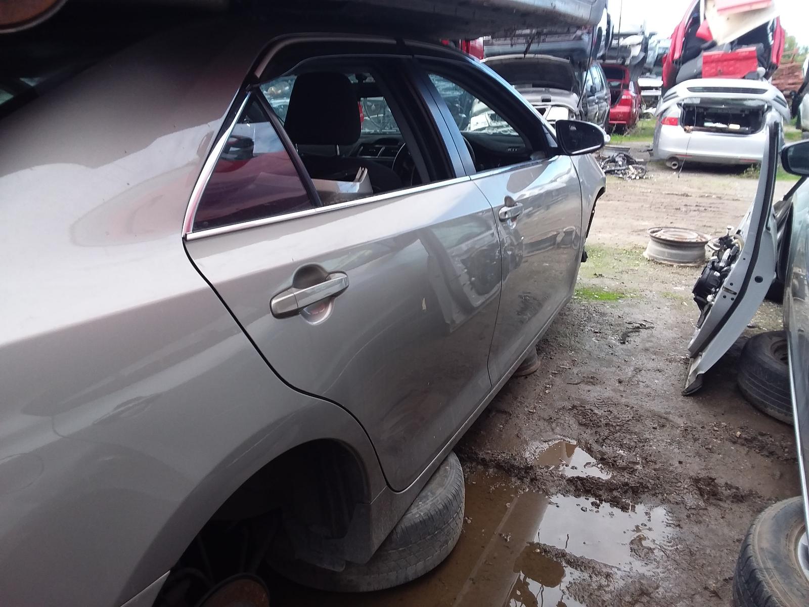 View Auto part Towbar Toyota Camry 2013