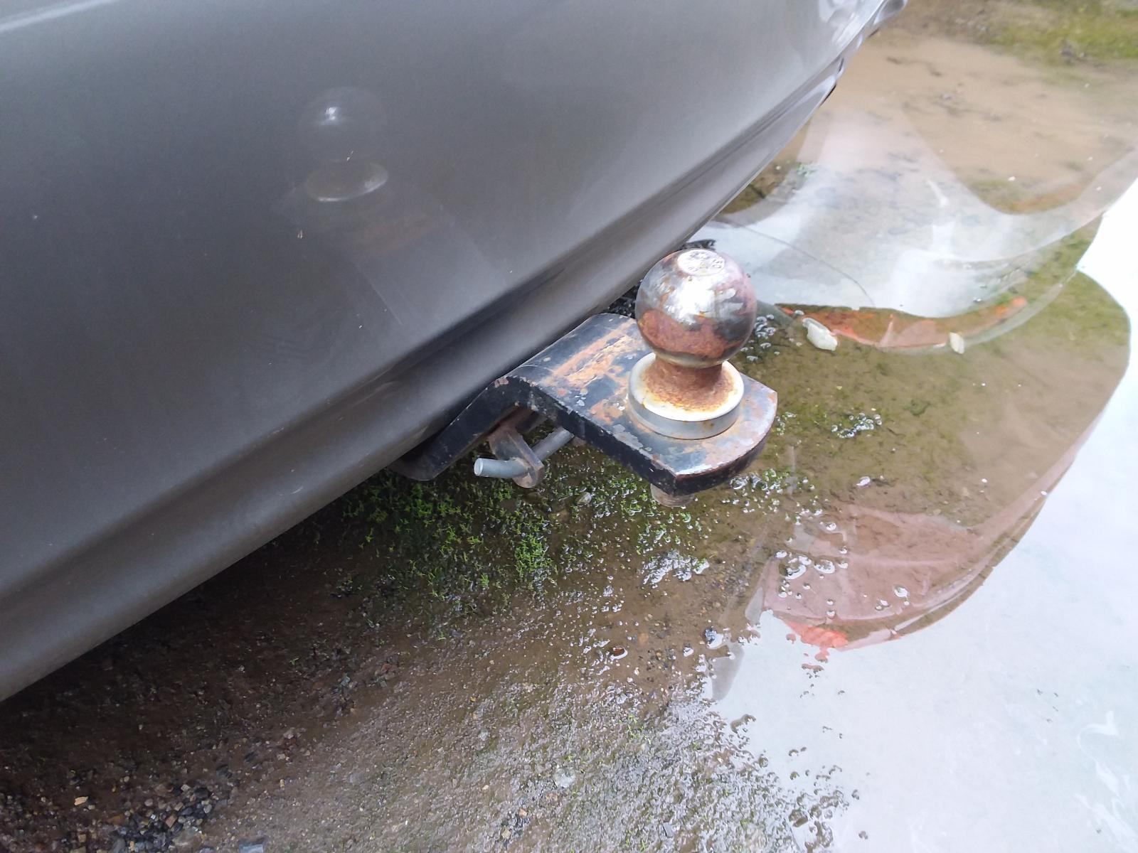 View Auto part Towbar Toyota Camry 2013