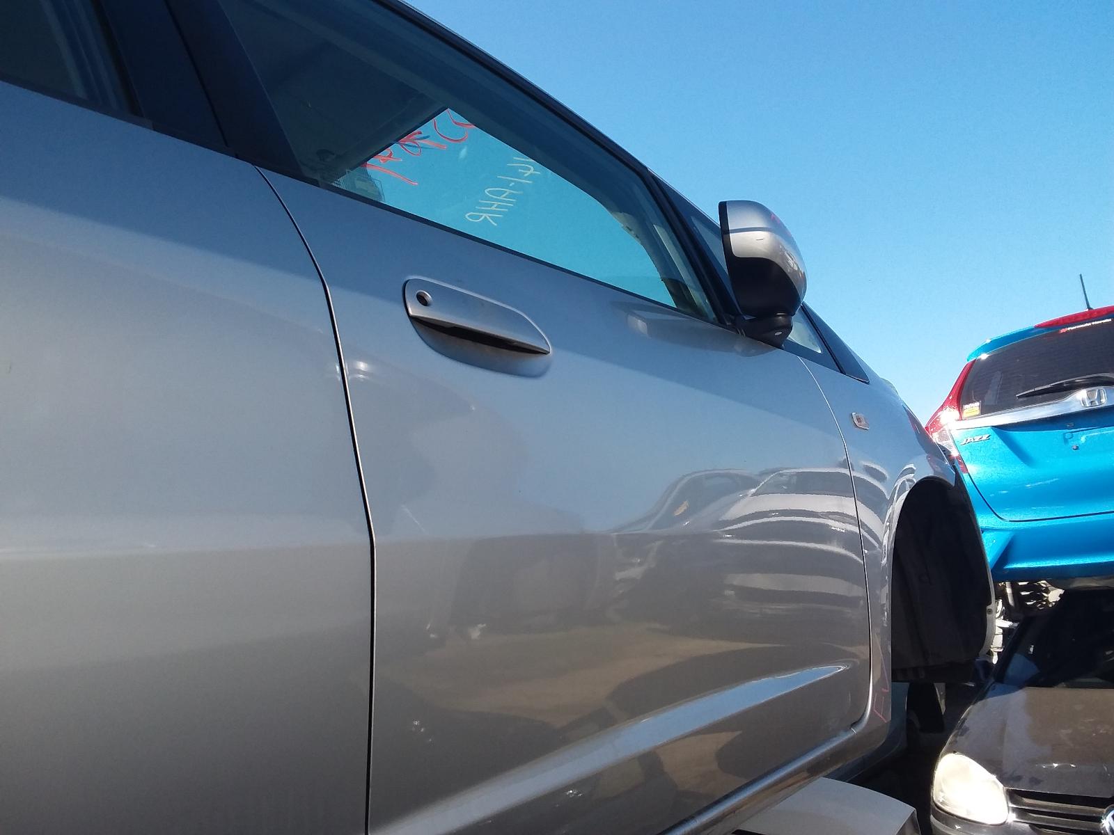 View Auto part Left Front Door Honda Jazz 2010