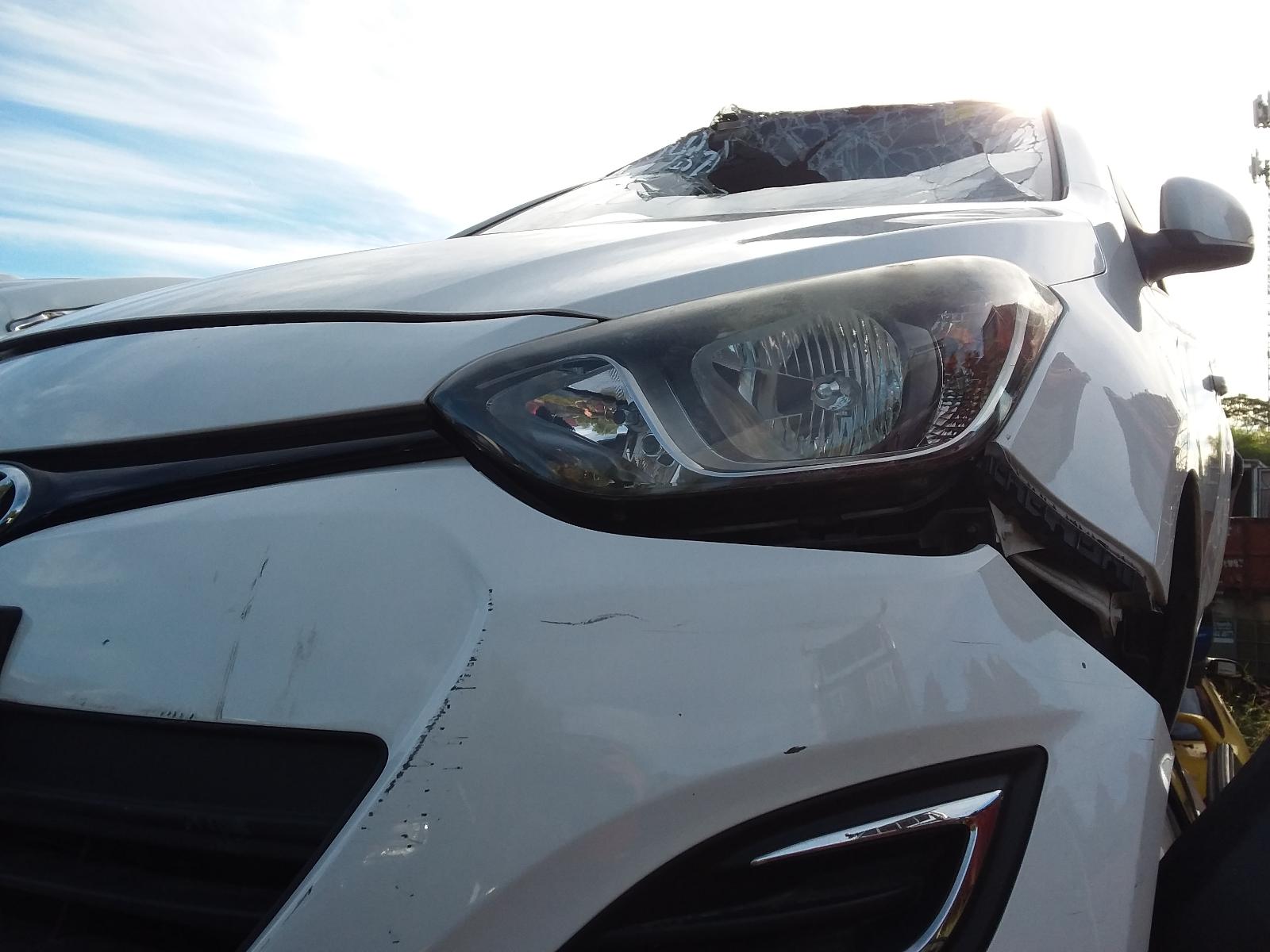 View Auto part Left Headlamp Hyundai I20 2014