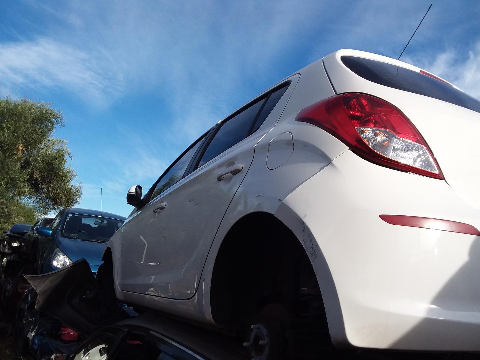 View Auto part Left Headlamp Hyundai I20 2014