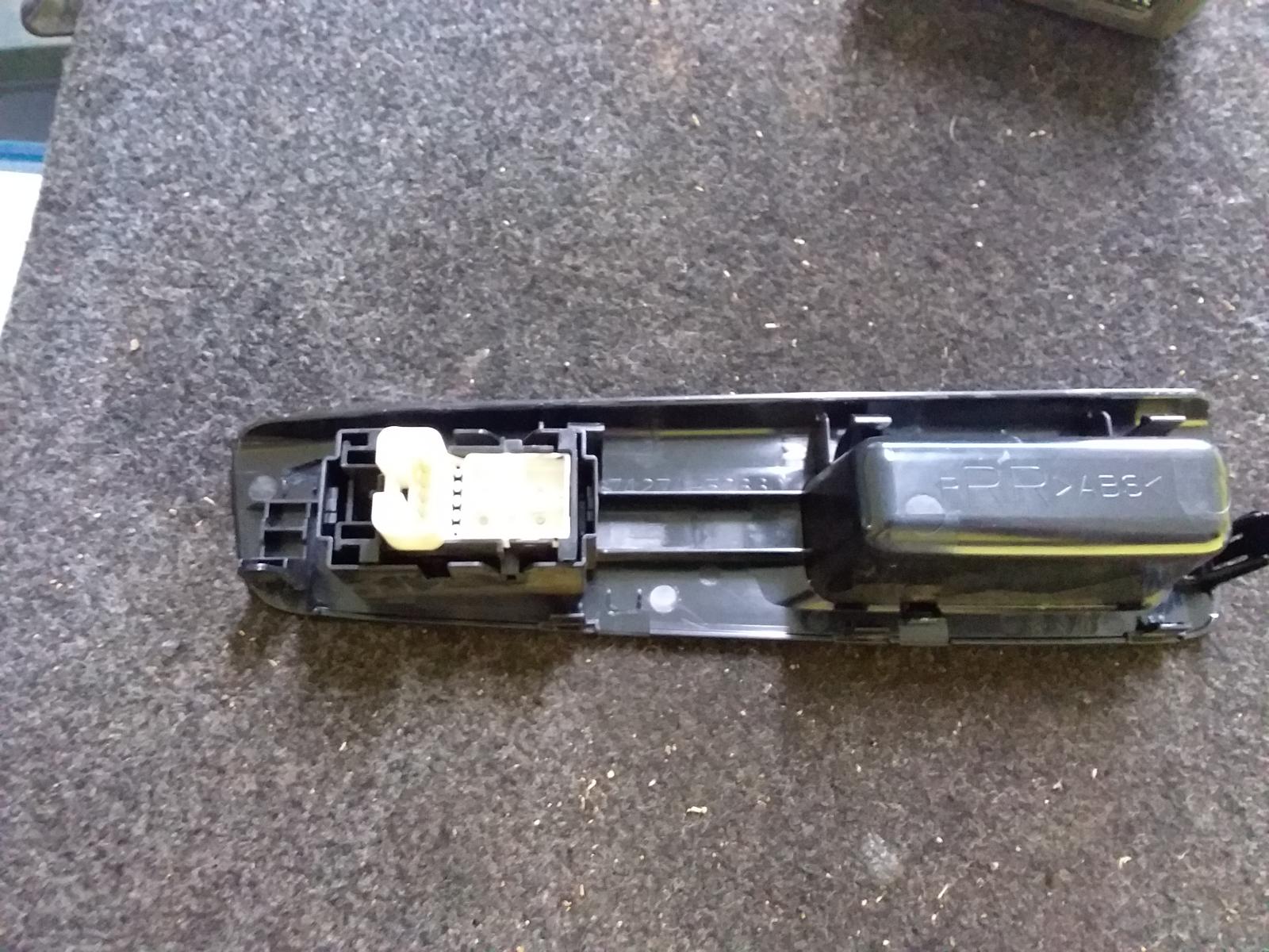 View Auto part Pwr Dr Wind Switch Toyota Yaris 2018