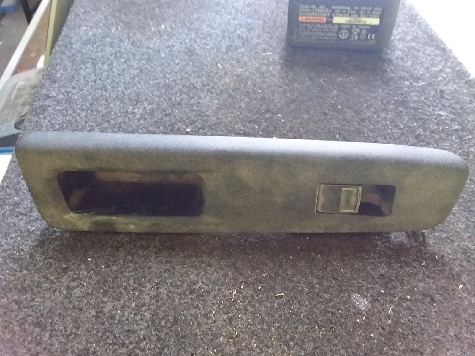 View Auto part Pwr Dr Wind Switch Toyota Yaris 2018