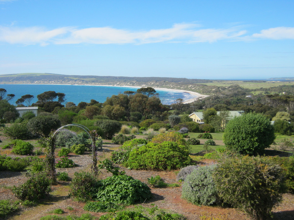 Emu Bay Holiday Homes (Emu Bay) SeaLink Kangaroo Island Emu Bay Holiday Homes (Emu Bay) SeaLink Kangaroo Island