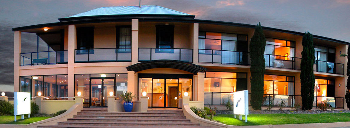 KI-Seafront-Outside-Large