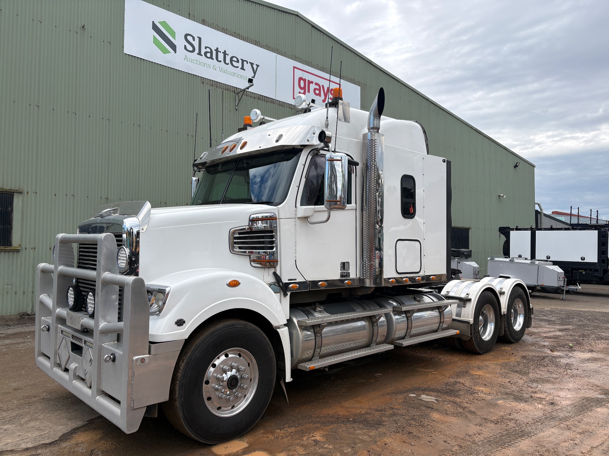 2017 Freightliner PS-30000AR Coronado [6x4] Prime Mover