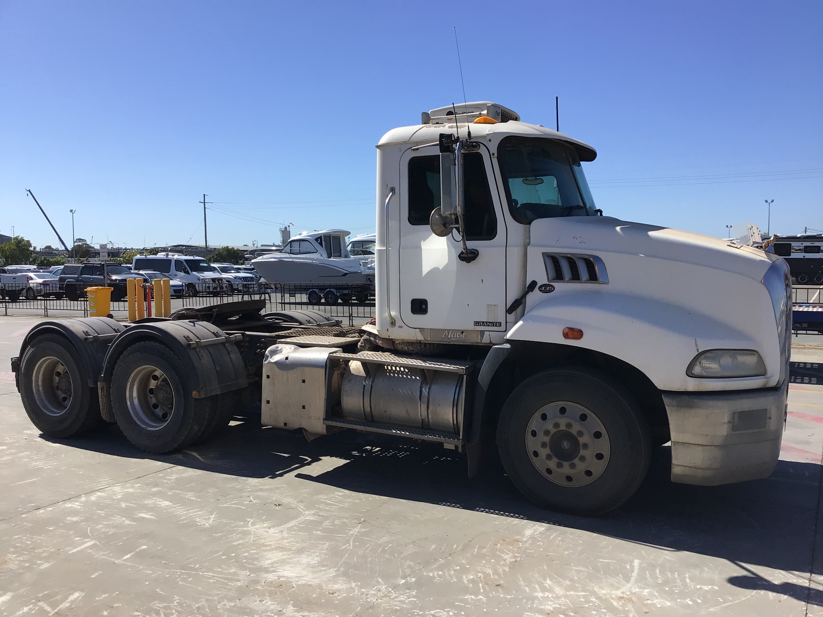 2014 Mack Granite 6x4 Prime Mover