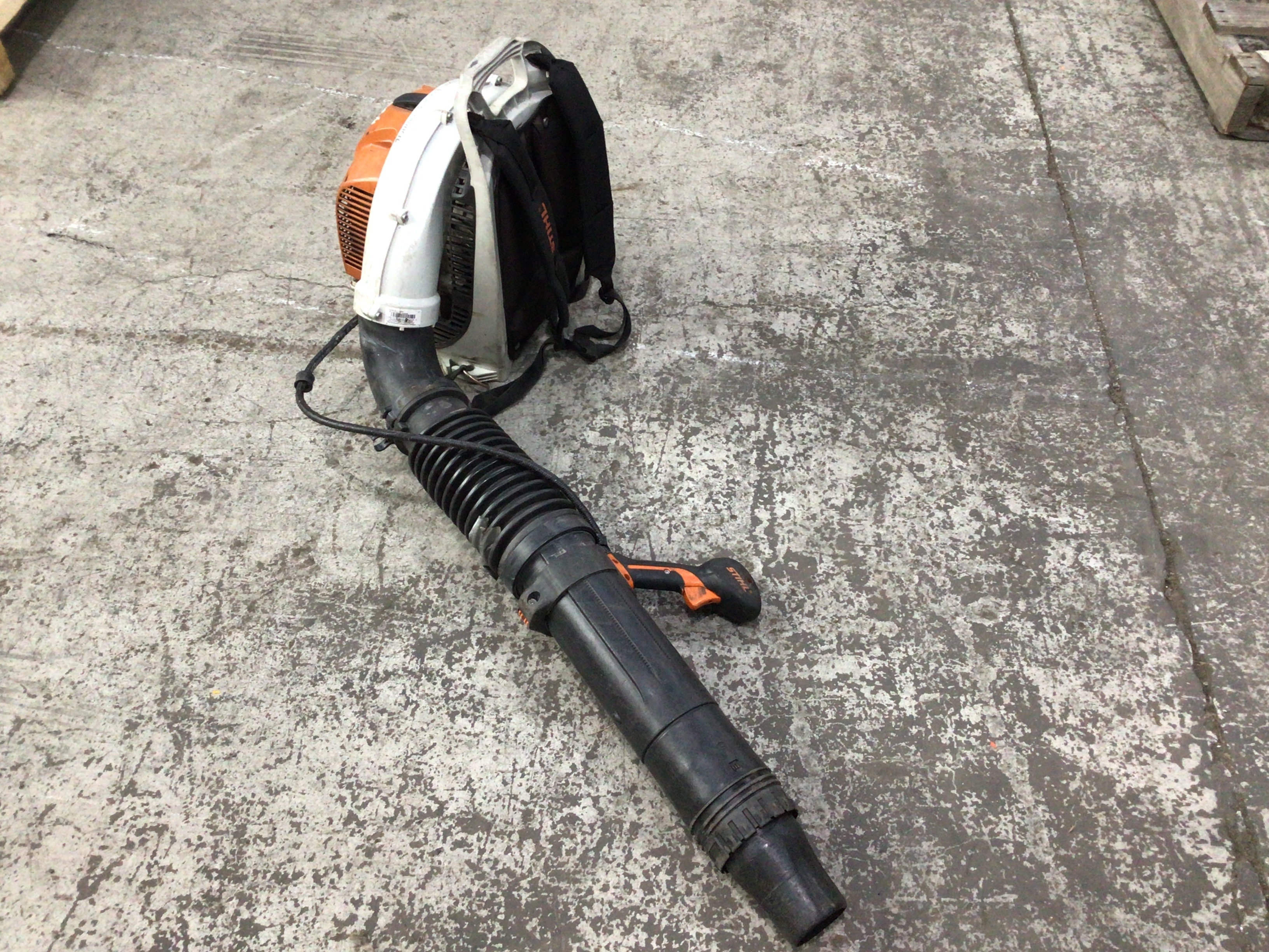 9 · Stihl Petrol Backpack Blower (Council Asset)