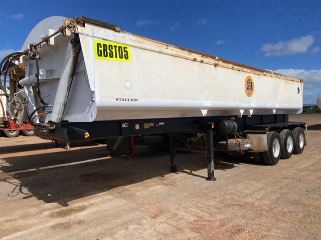 11 · 2008 Tristar ST3 Tri-Axle Side Tipper