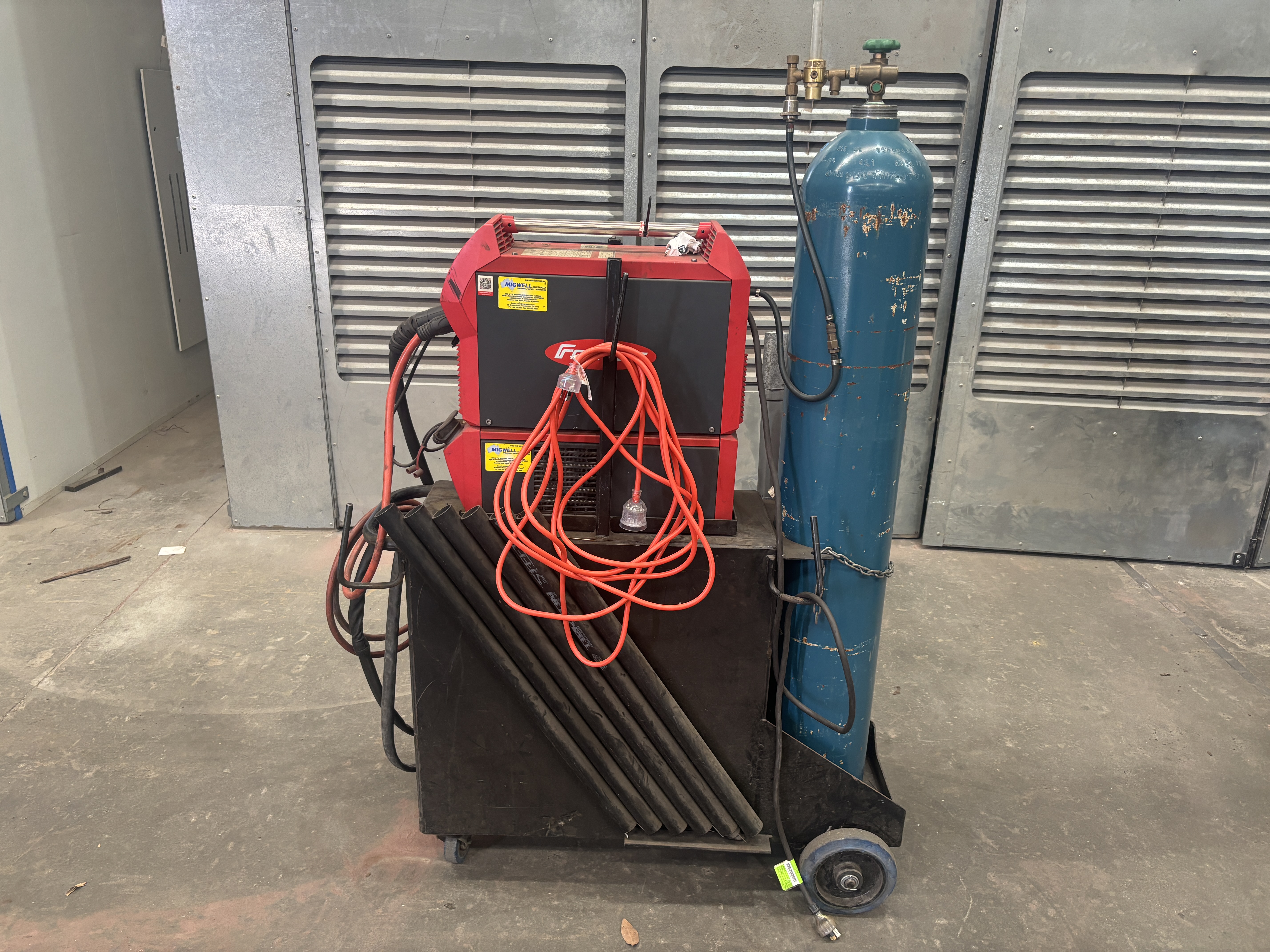 1 X Fronius Majicwave 230i Tig Welder 415V (No Gas Bottle Inc)