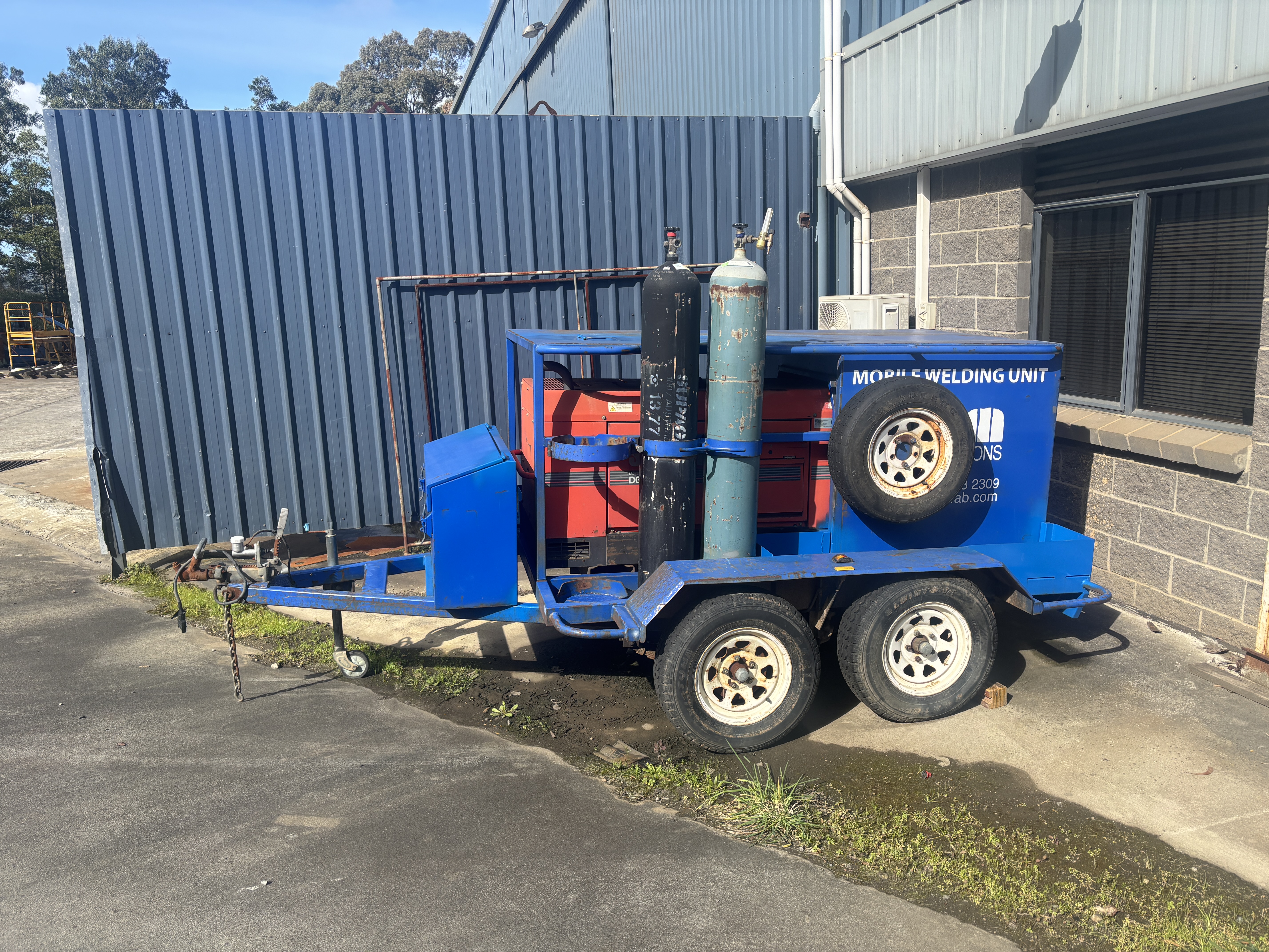 1 X Mobile Welding Trailer Set