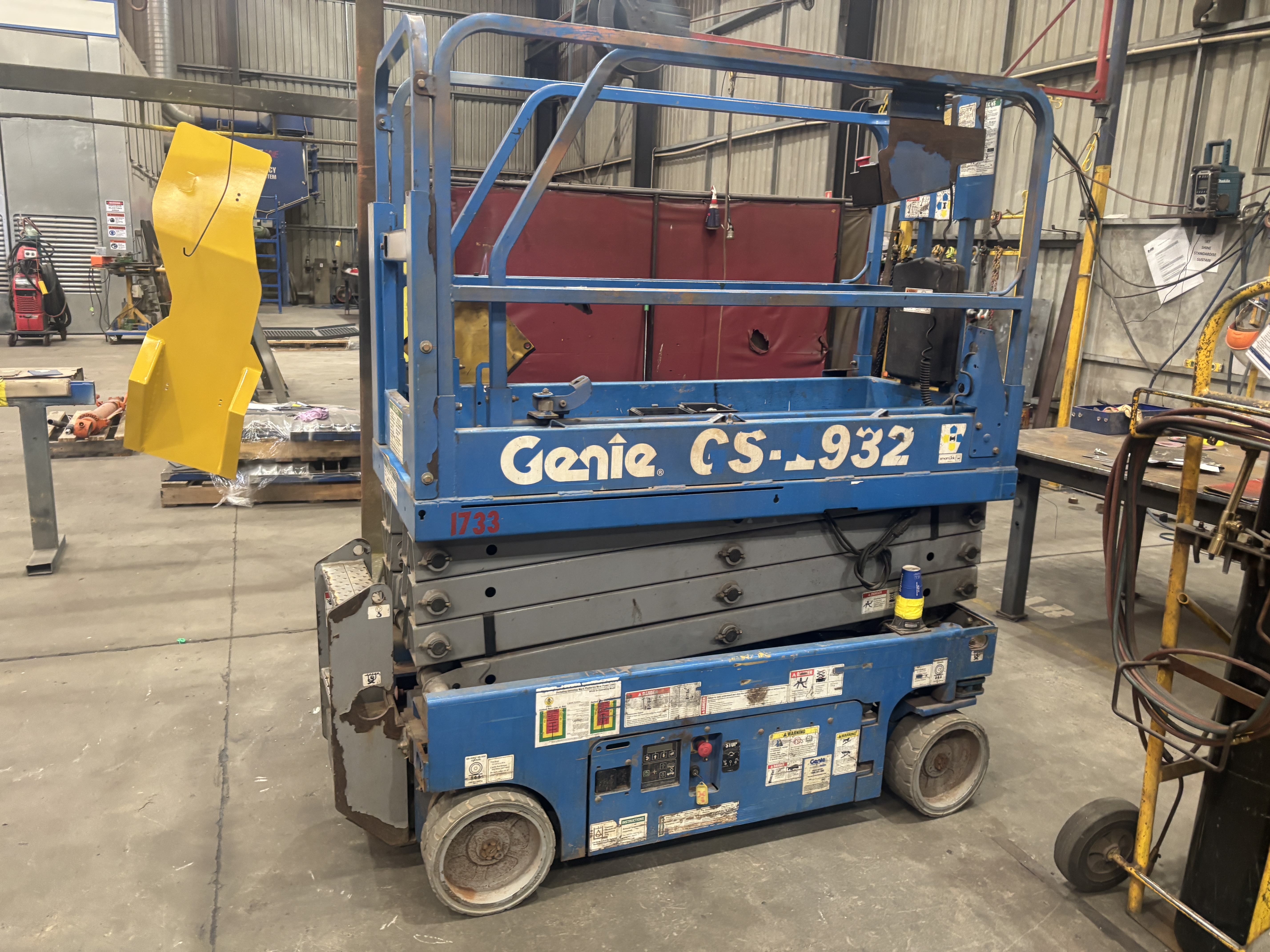 ***WITHDRAWN*** Genie CS-932 Electric Scissor Lift