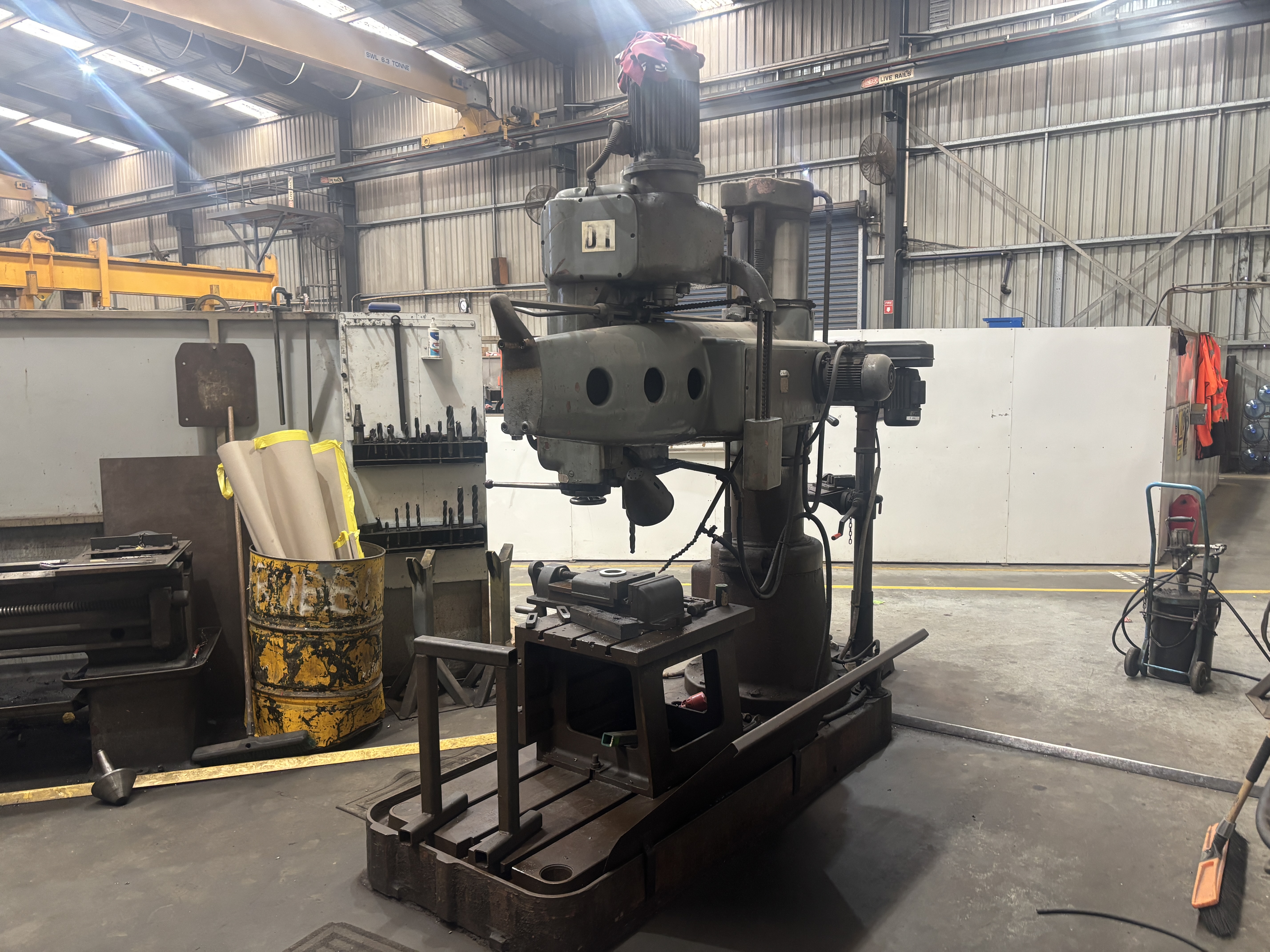 MAS VR4 Pedistal Drill with Bits 415V