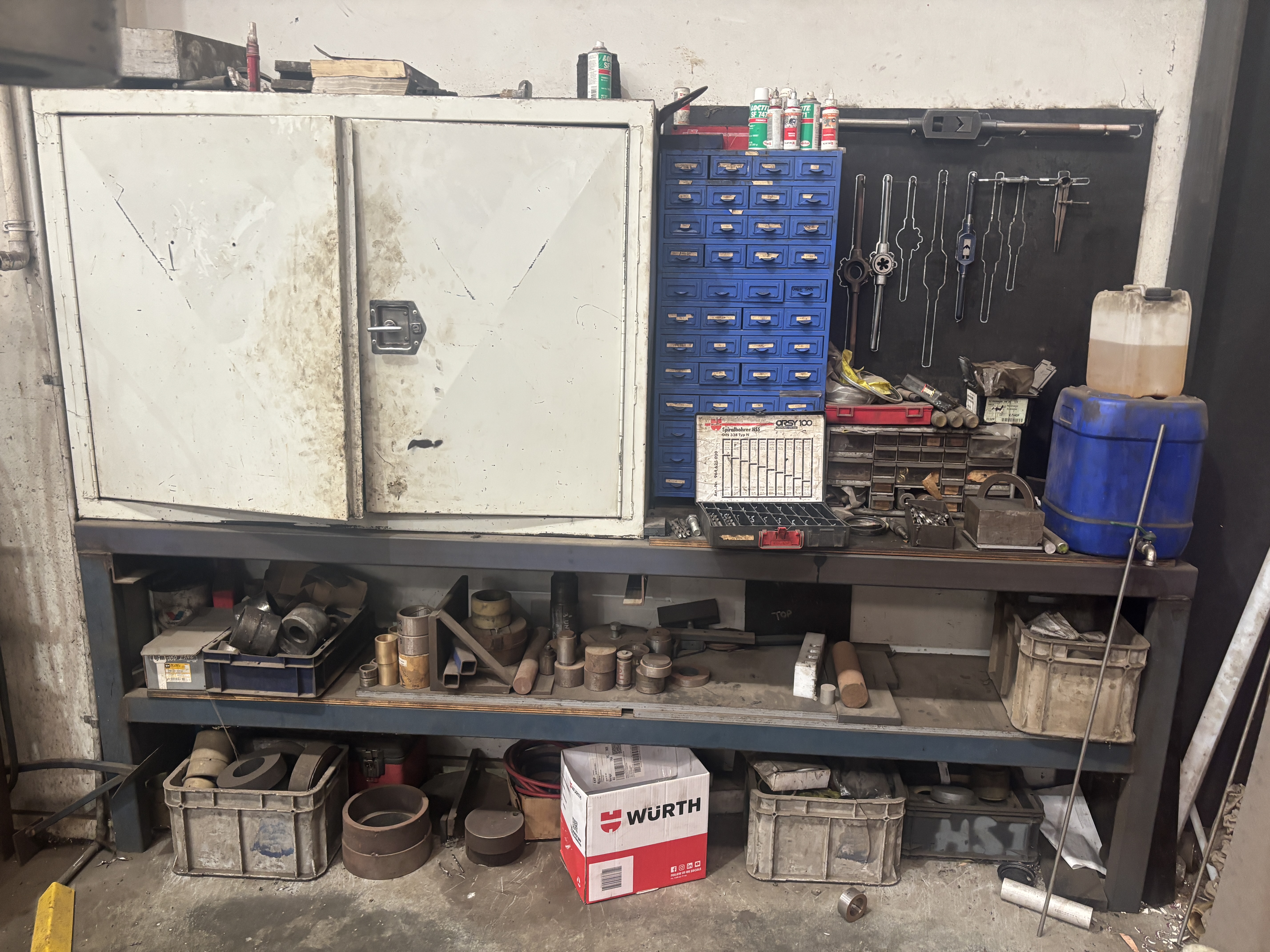 1 X Workbench Inc Drill Bit Cabinets & Contents
