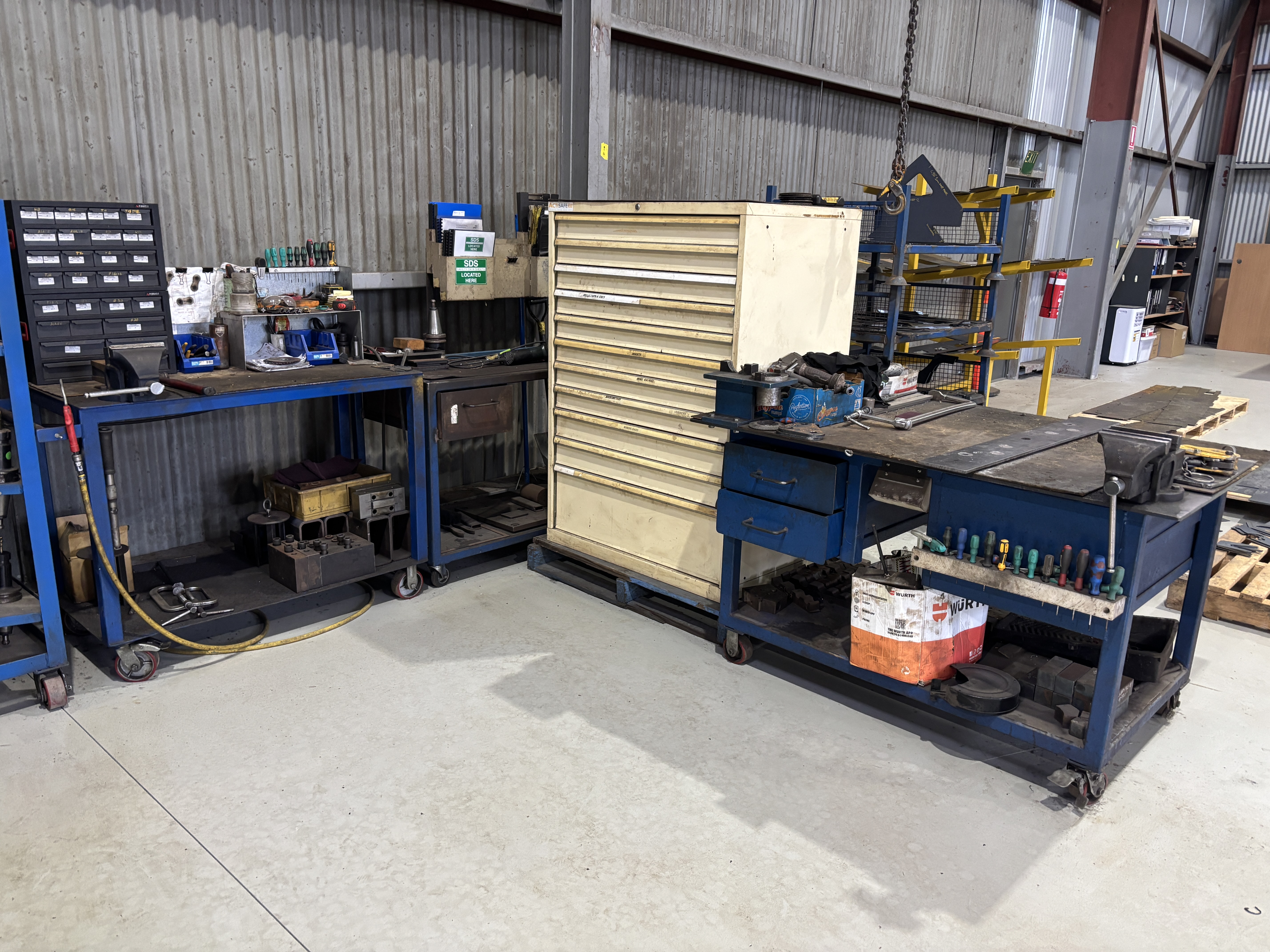 5 · Tooling Workstation inc Benches, Toolbox & Contents
