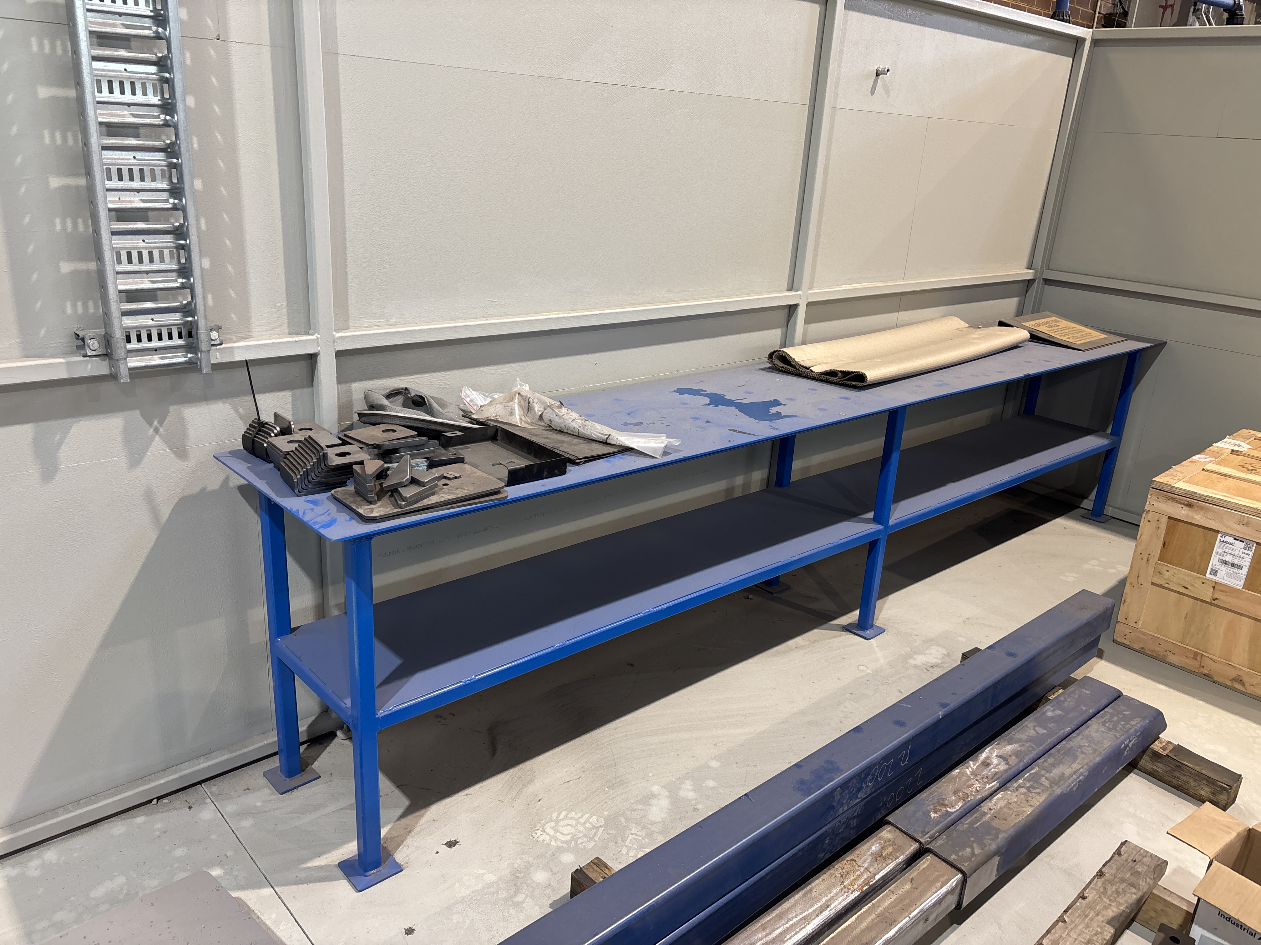 10 · 1 X Blue Workbench