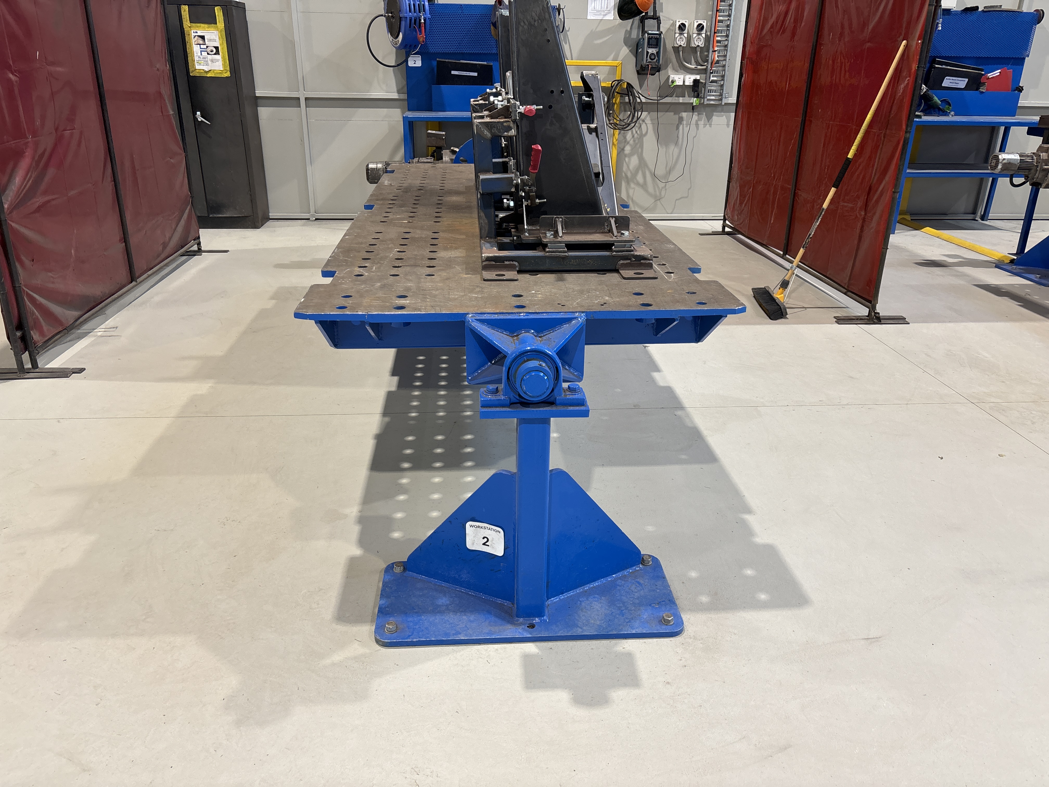 Welding Station Table 2 inc Cabinet, Workbench & Curtain