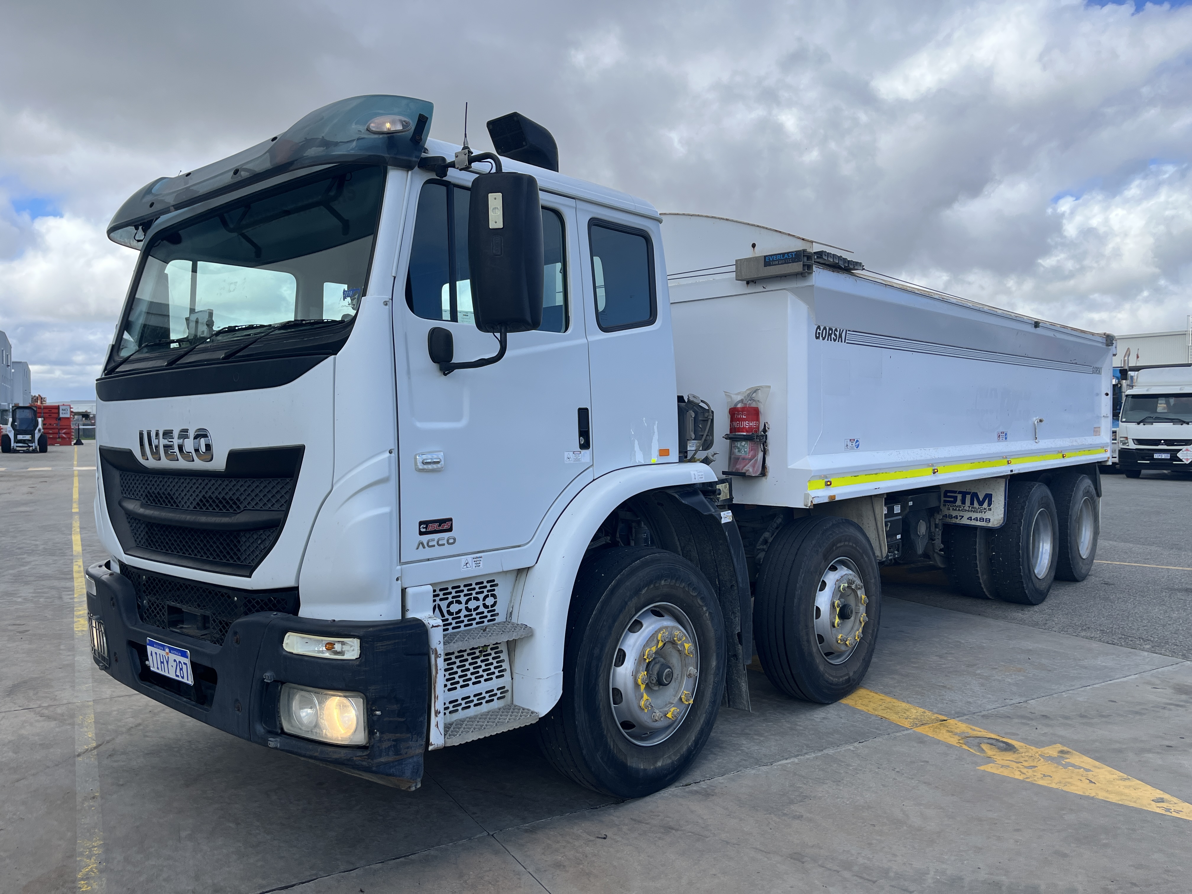 2017 IVECO ACCO   8x4 Tipper