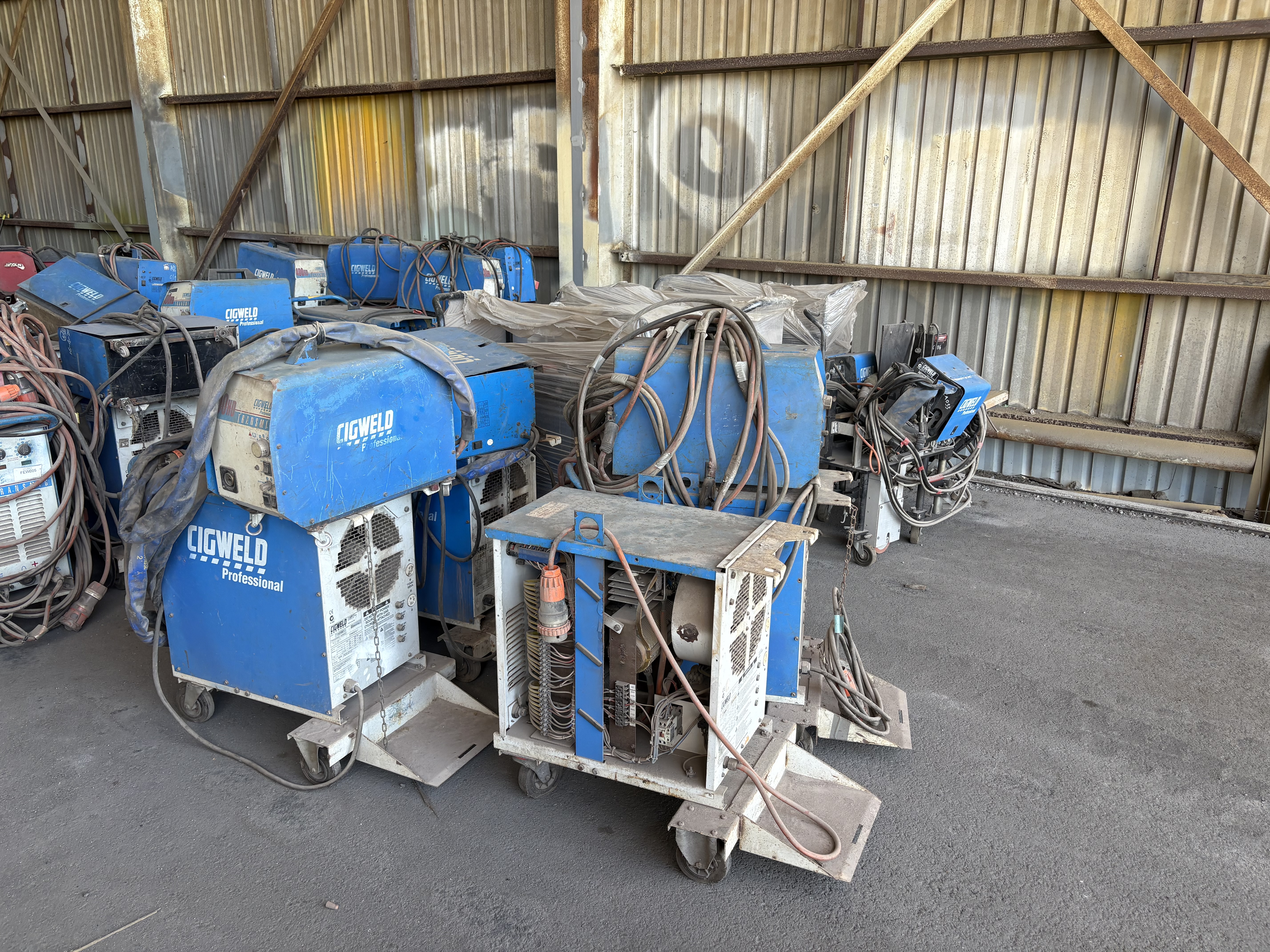 413 · Contingency of Cigweld Welders *Off-Site*