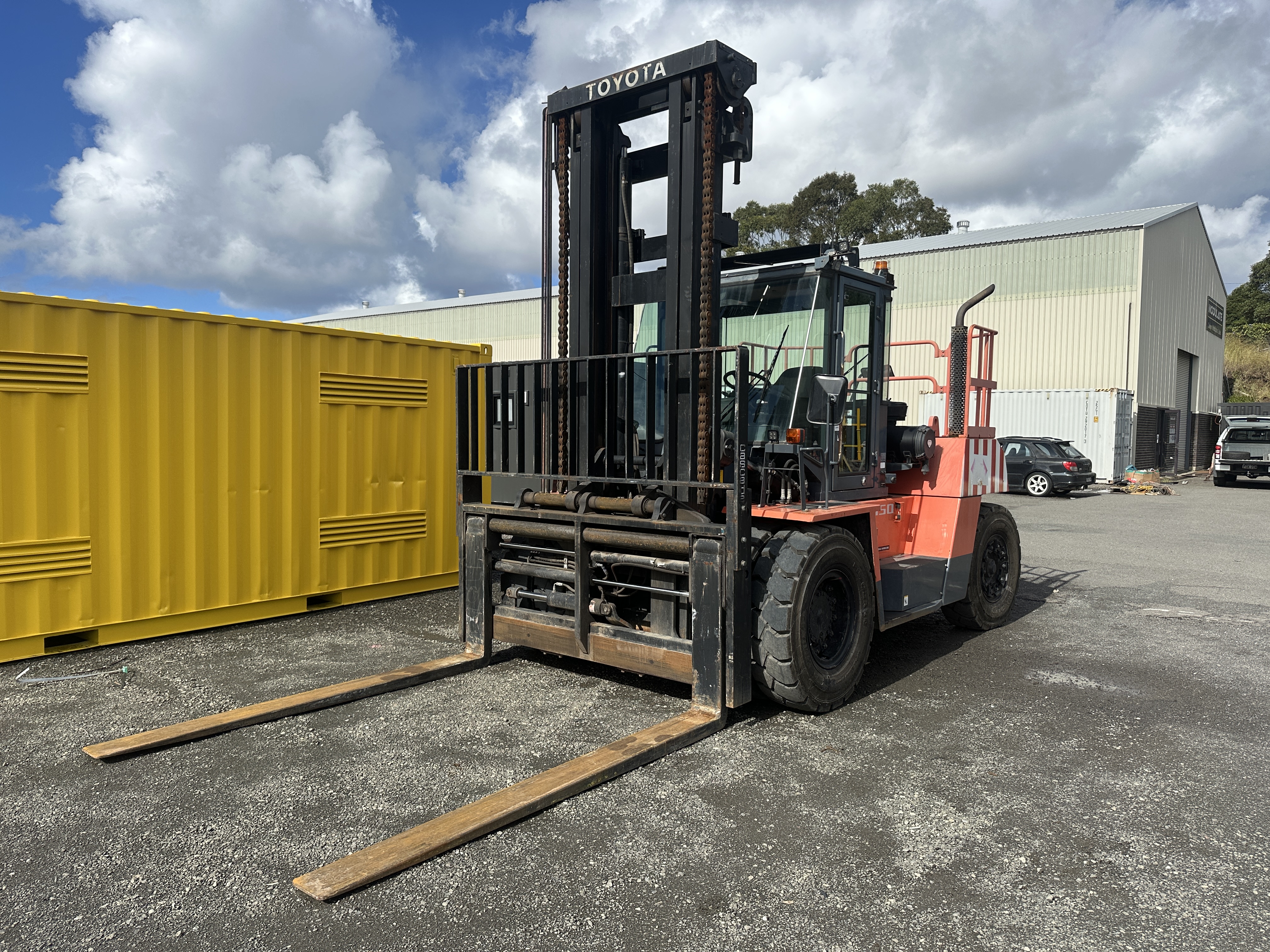 402 · 2019 Toyota 4FDK150 Diesel Forklift