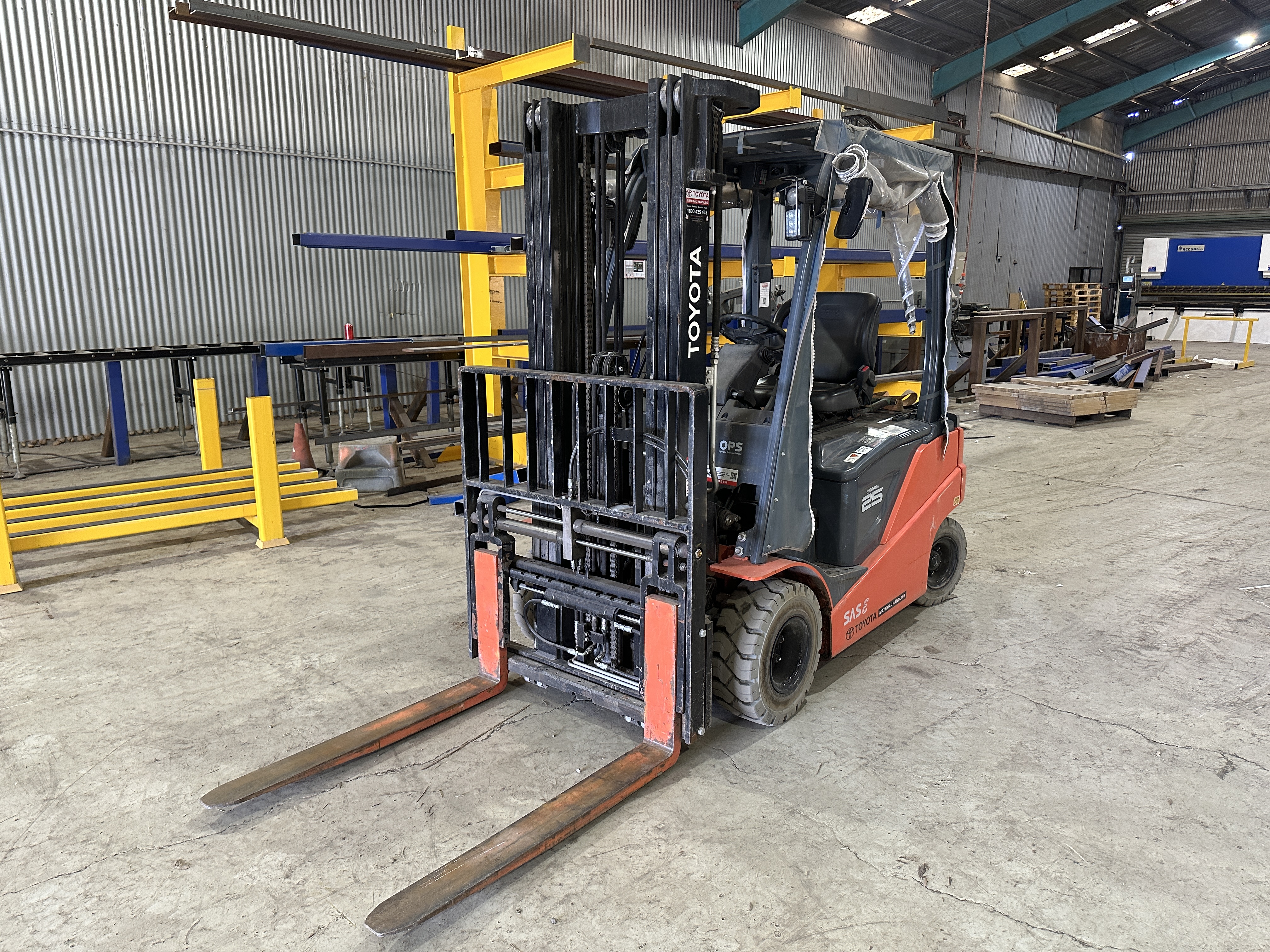 406 · 2023 Toyota 8FBN25 Electric Forklift (with charger)