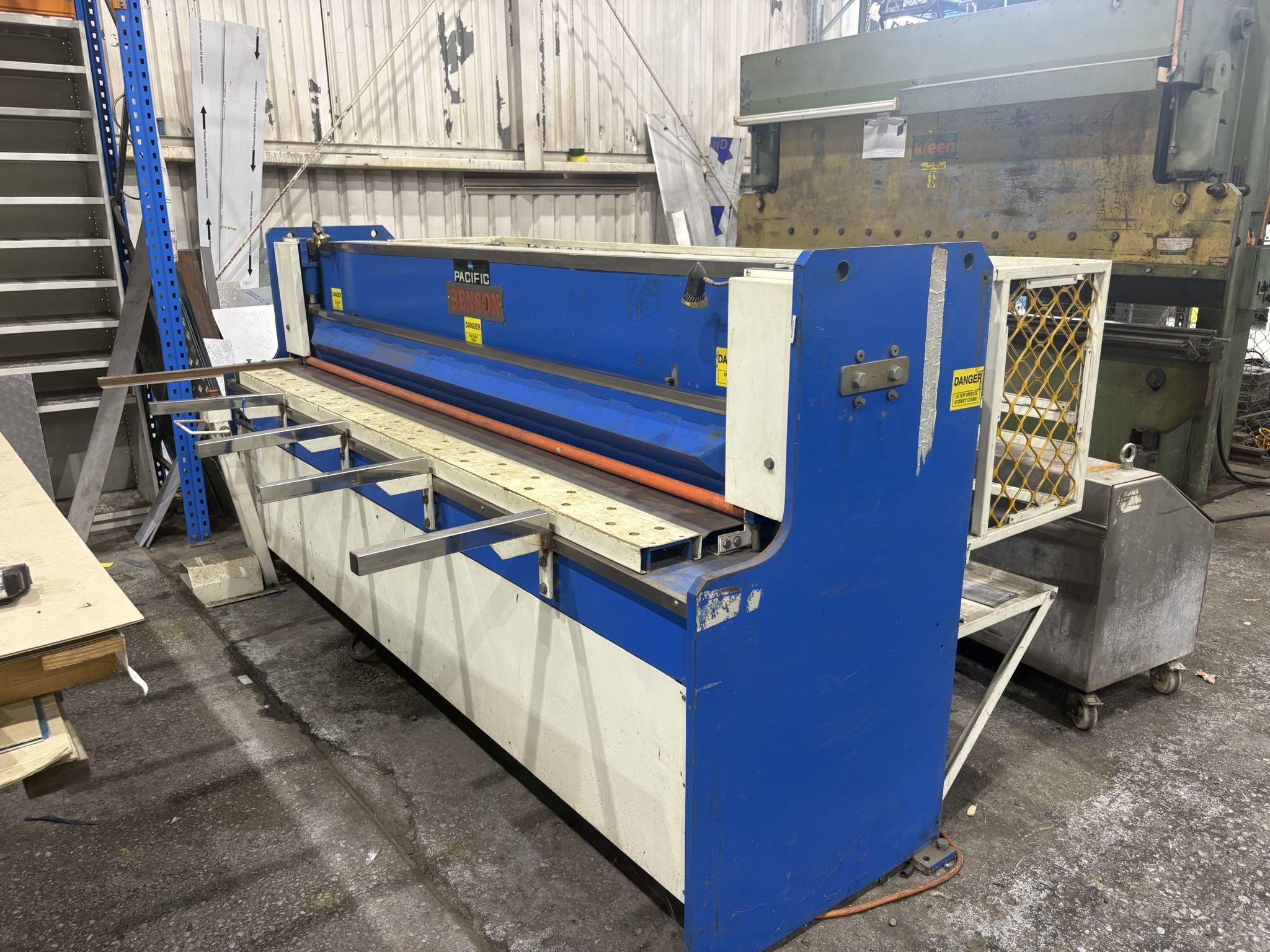 203 · Pacific Benson Sheet Metal Guillotine - Model UH *used*